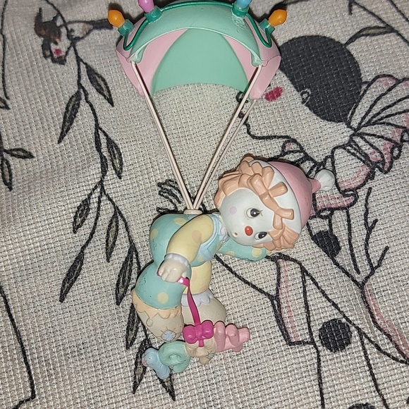 1994 precious moments clown parachute ornament pastel - Picture 2 of 3
